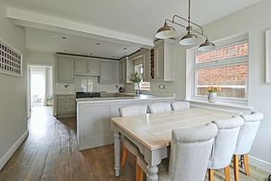 Kitchen / Diner- click for photo gallery